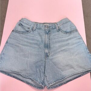 Cinch Waist Light Blue Levi’s Denim Shorts